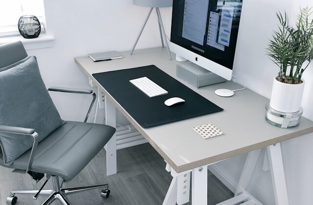 Steelcase Electric Standing Desks (Qty: 12)